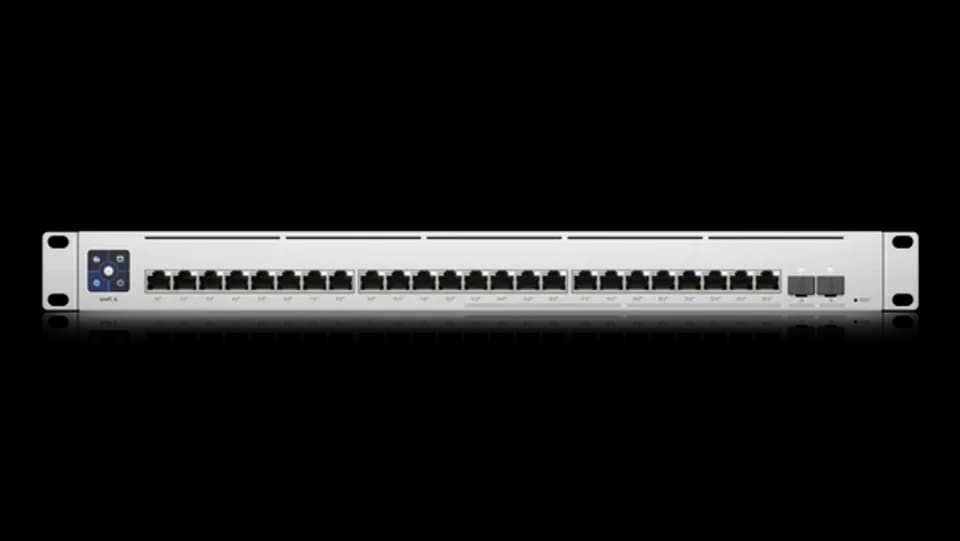 UniFi Switch Enterprise 24 PoE 專業級網管交換器｜24埠 PoE+｜10G SFP+上行｜雲端管理
