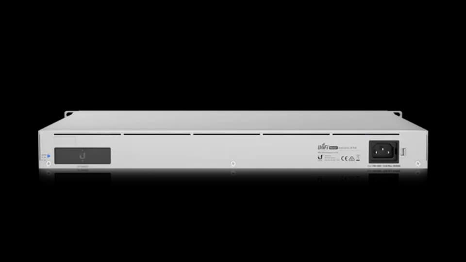 UniFi Switch Enterprise 24 PoE 專業級網管交換器｜24埠 PoE+｜10G SFP+上行｜雲端管理