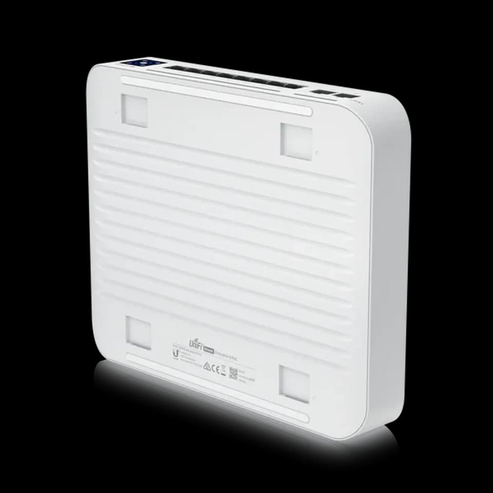 UniFi Switch Enterprise 8 PoE 專業級網管交換器｜8埠 PoE+｜2埠10G SFP+上行｜雲端集中管理