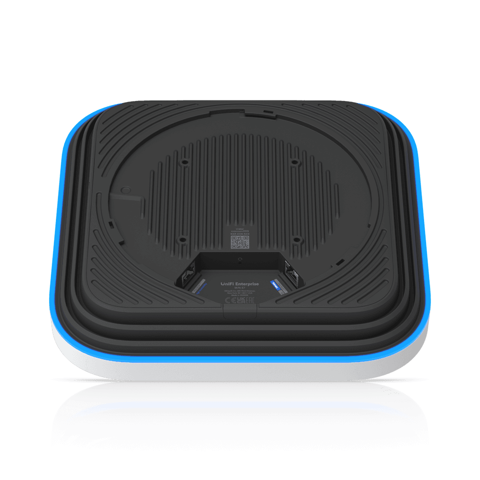 Ubiquiti UniFi Enterprise 7 (E7) WiFi 7 AP 背面圖 - 10GbE PoE++ 供電埠, M12 連接埠, 企業級網路接入點